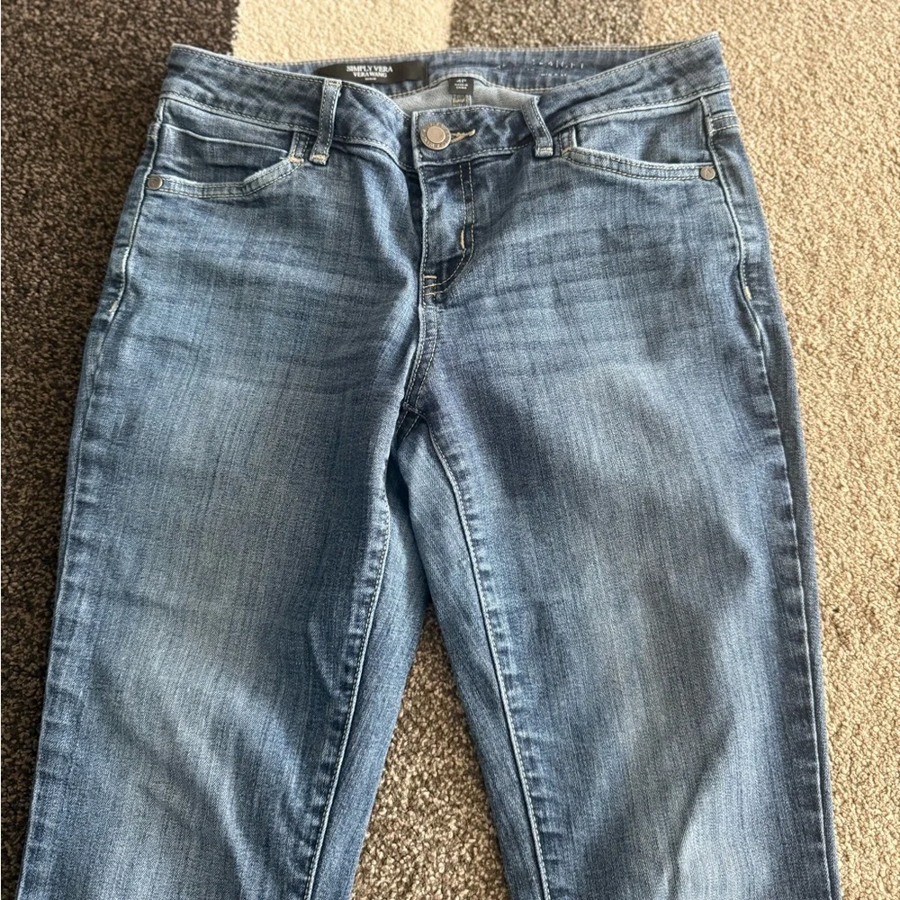 Simply Vera Wang straight mid rise jeans - Picture 2 of 6